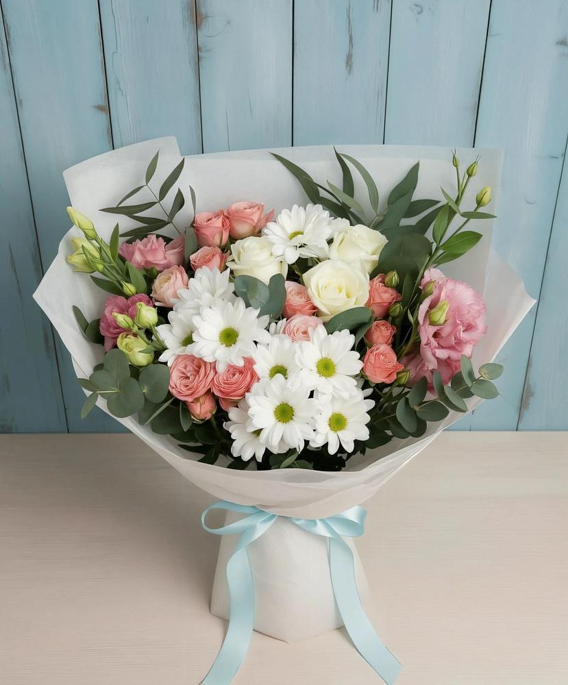 Букет цветов из: Розы, Лизиантусы и Хризантемы в Баговской