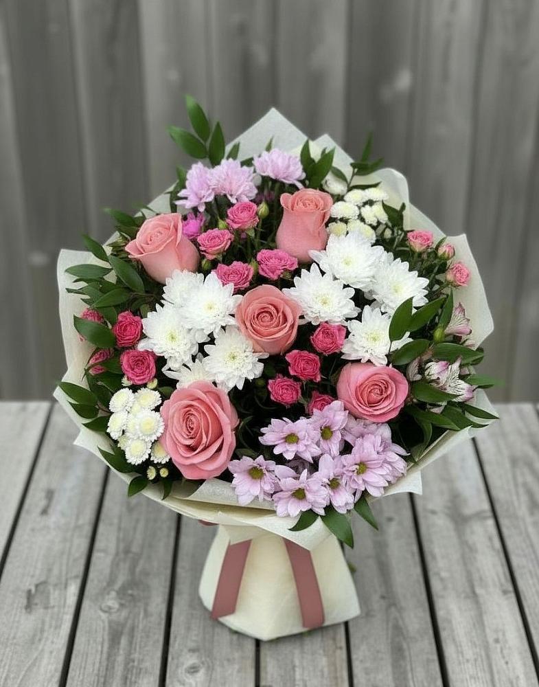 Букет цветов из: Альстромерии, Гвоздики, Розы и Хризантемы в Баговской