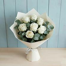 Букет Белые розы в Эвкалипте в Баговской